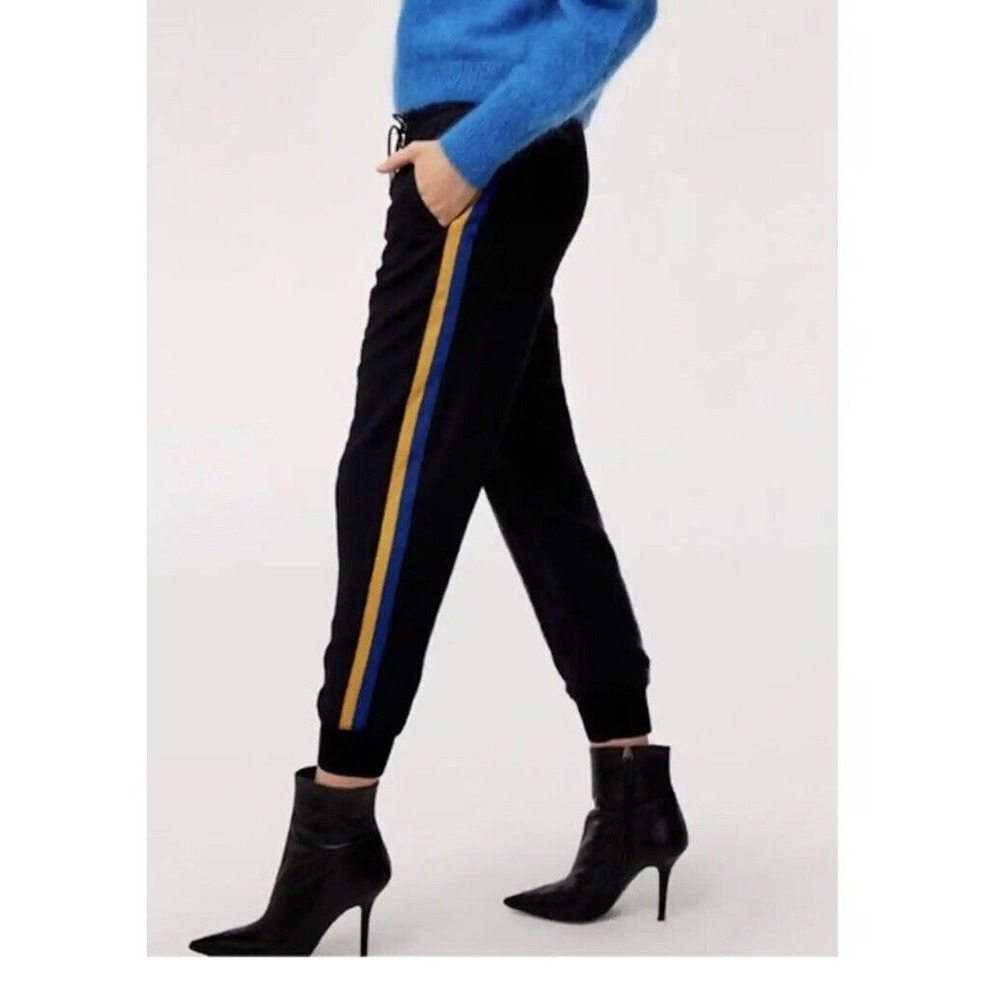 Wilfred Aritzia Side Striped Jogger Pant Size Medium